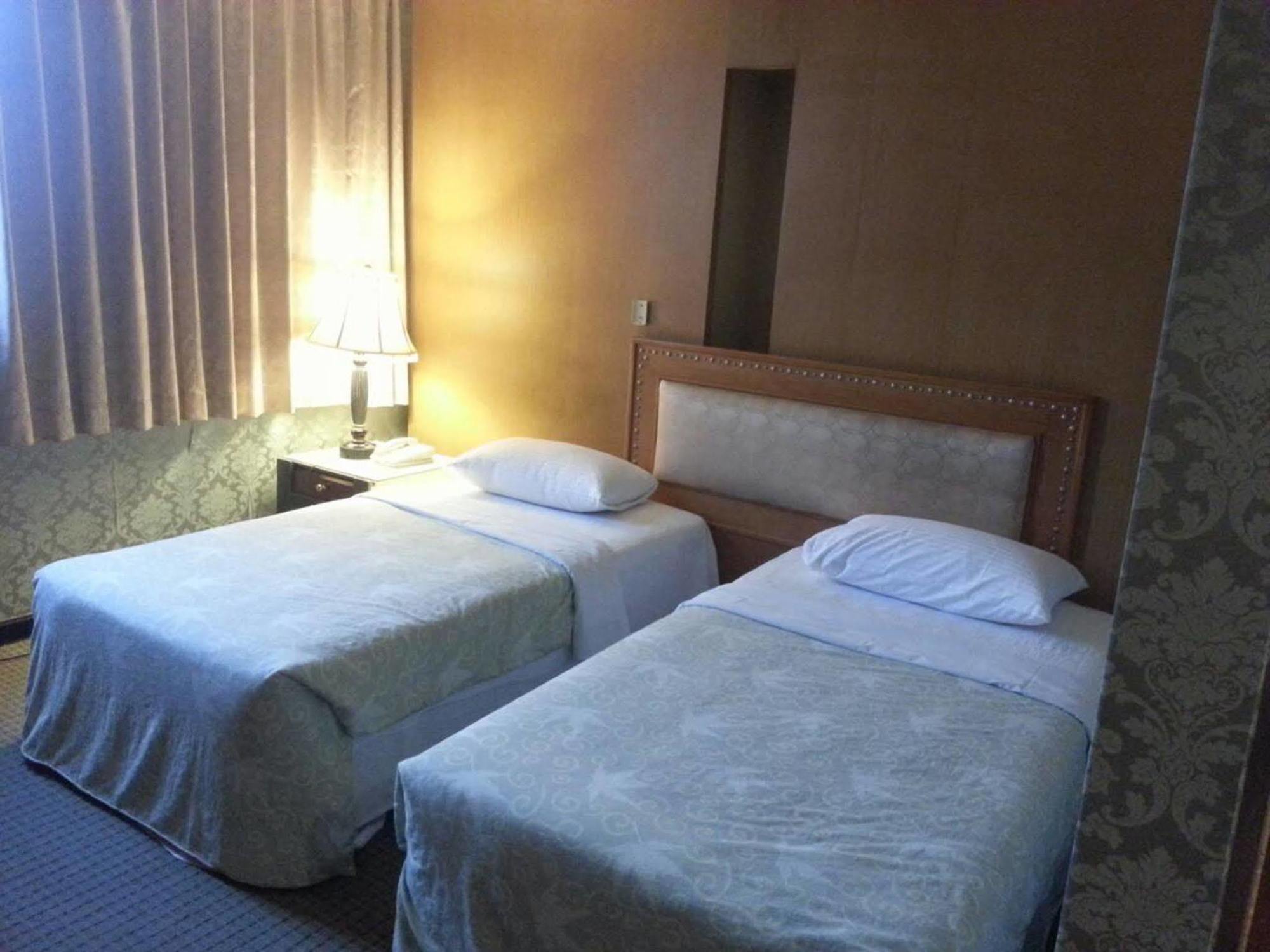 Red Hotel Yuanlin Εξωτερικό φωτογραφία