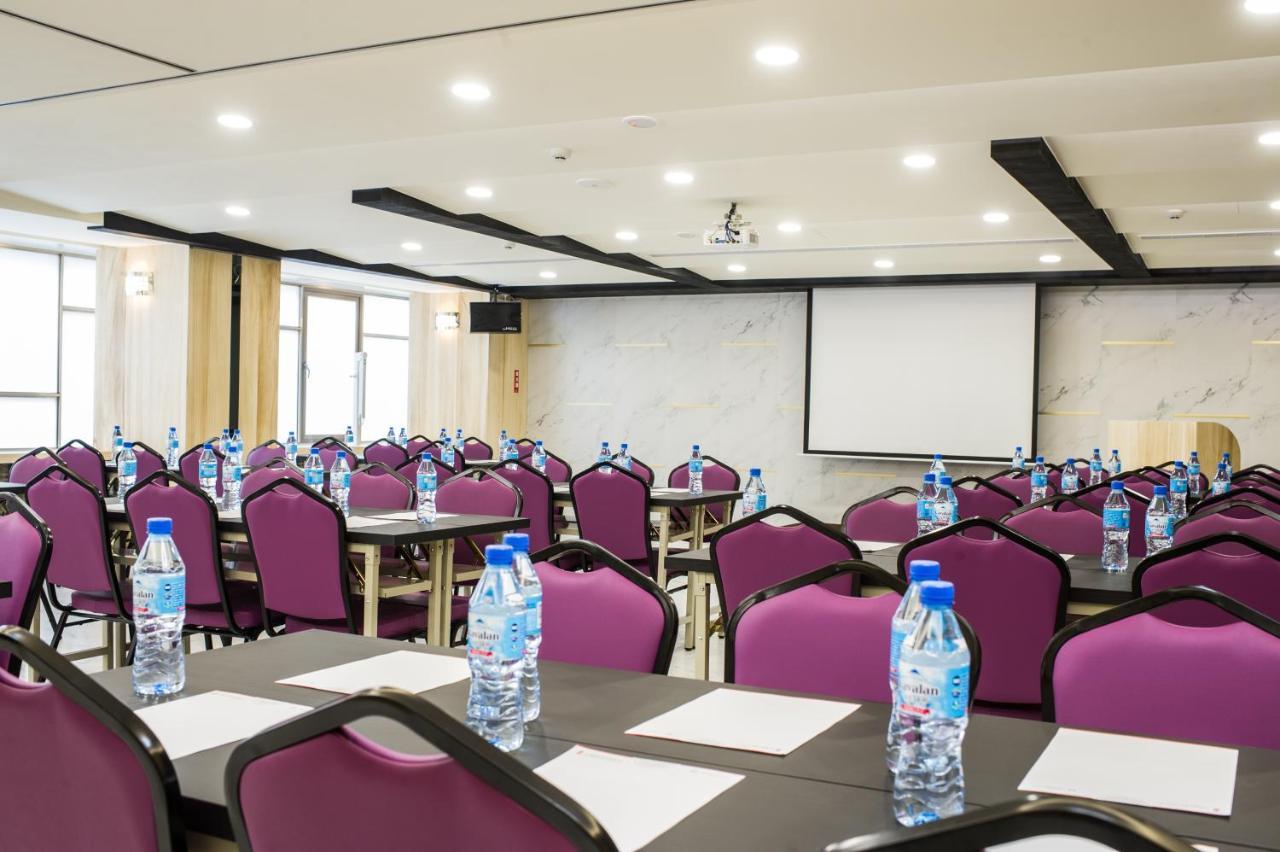 Red Hotel Yuanlin Εξωτερικό φωτογραφία